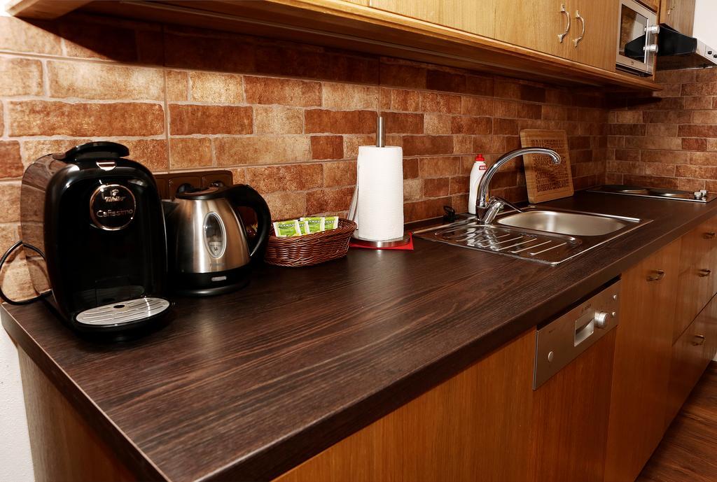 Apartments & Suites Zluta Hruska Plzen Ngoại thất bức ảnh