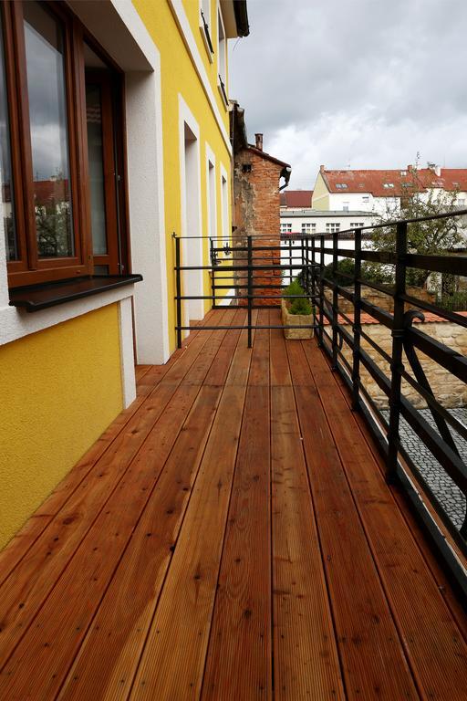 Apartments & Suites Zluta Hruska Plzen Ngoại thất bức ảnh